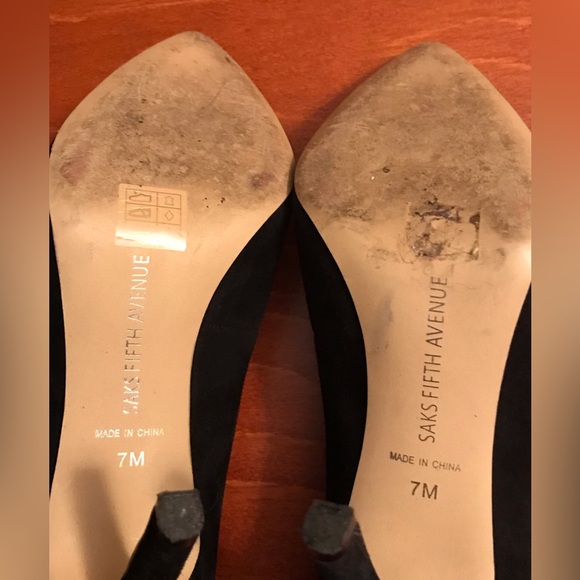 Saks Fifth Avenue Black Pumps - Picture 3 of 6